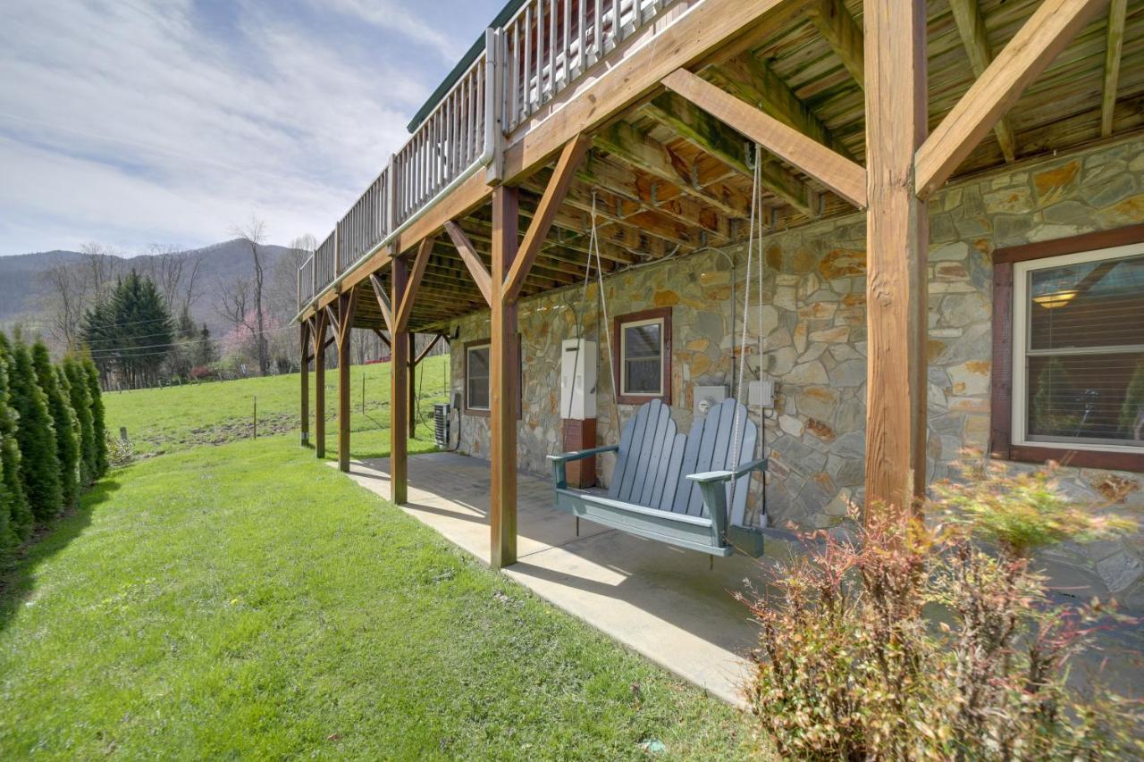 Maggie Valley Cabin With Private Hot Tub And Game Room Exterior photo